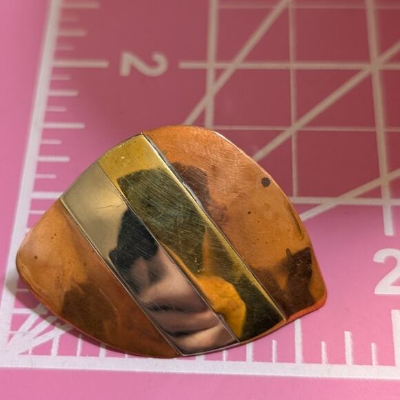 Vintage Mixed Metal Inlay 'Striped' Post Earrings - Picture 5 of 7